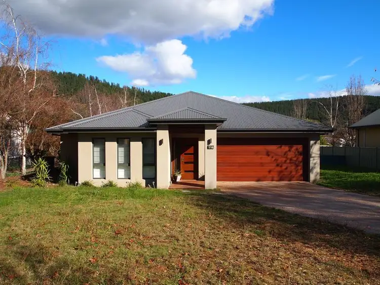 116 Station Street, Porepunkah VIC 3740