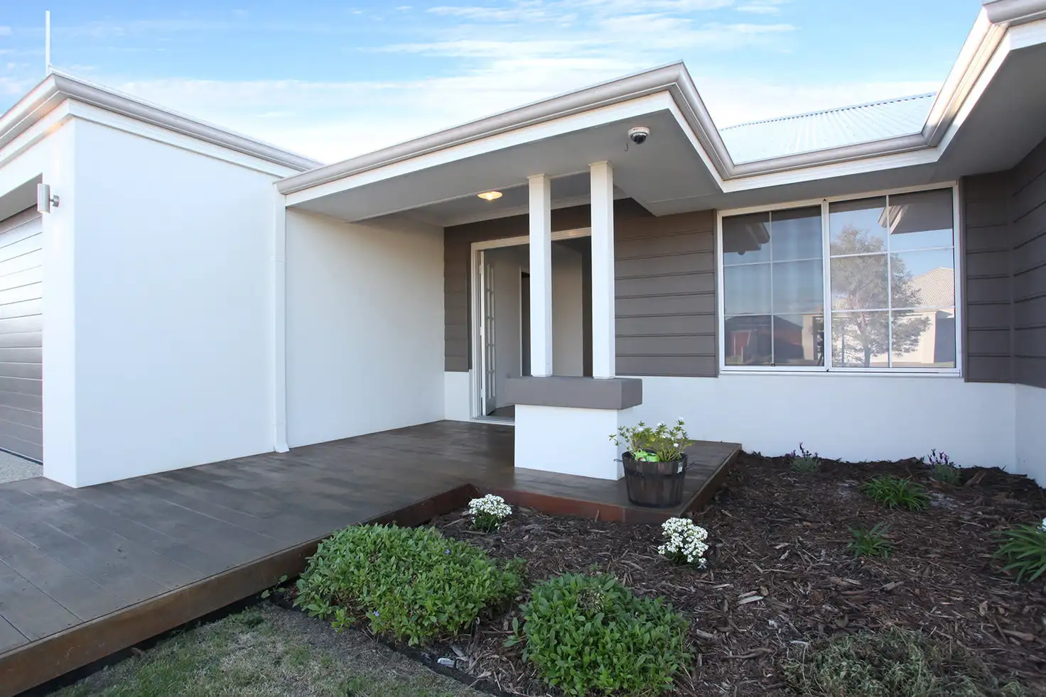 Main view of Homely house listing, 10 Ammolite Way, Australind WA 6233