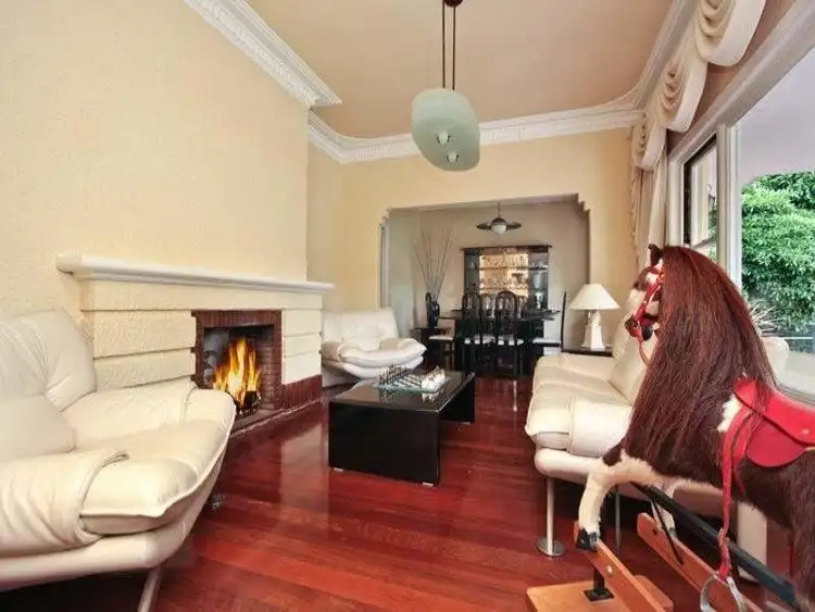 19 Ferrar Street, Menora WA 6050