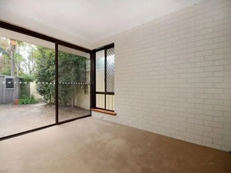 Sixth view of Homely semi-detached listing, 9 Arthur Court, Carine WA 6020