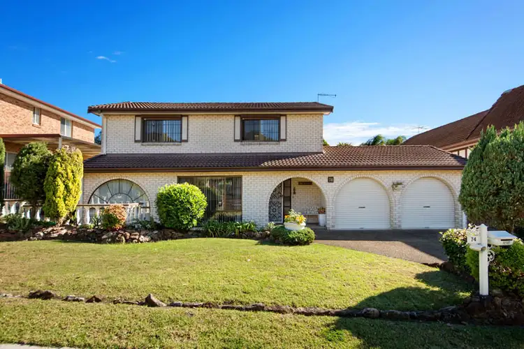 74 Bundanoon Road, Woronora Heights NSW 2233