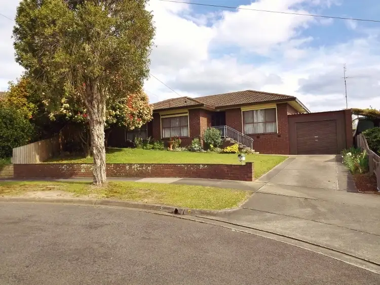 Second view of Homely house listing, 5 Coto Court, Moe VIC 3825