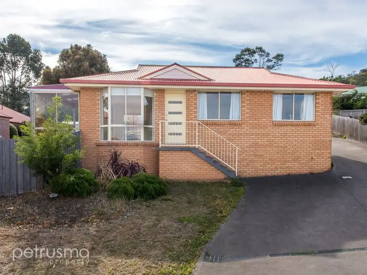 1/102 Oakdowns Parade, Oakdowns TAS 7019