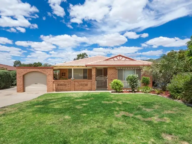 1/74 Dalman Parkway, Glenfield Park NSW 2650