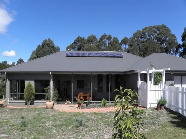 16 Wirilda Drive, Nowra Hill NSW 2540