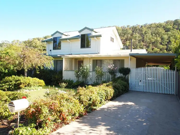 13 Alpine View Avenue, Bright VIC 3741