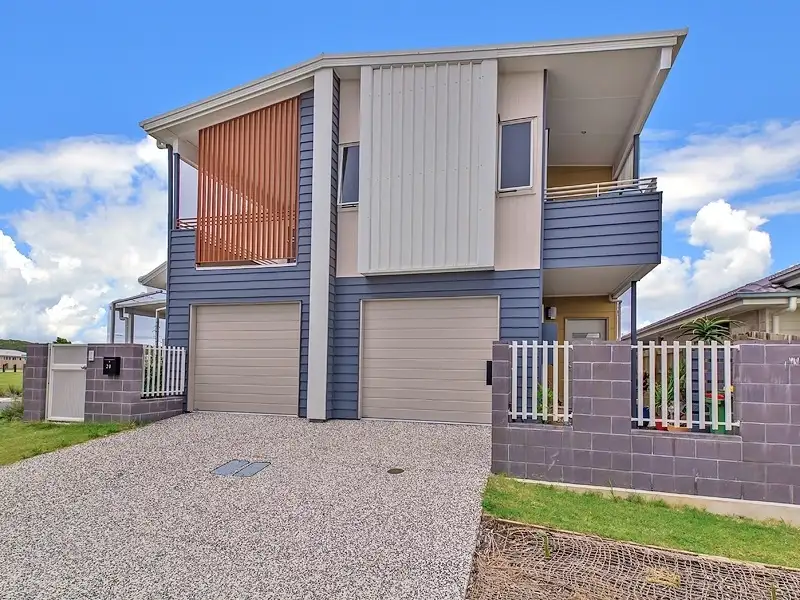 Main view of Homely townhouse listing, 18 Copper Crescent, Caloundra West QLD 4551