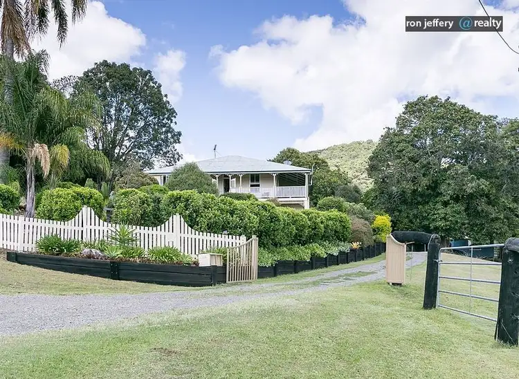 184 Robinson Rd, Calico Creek QLD 4570