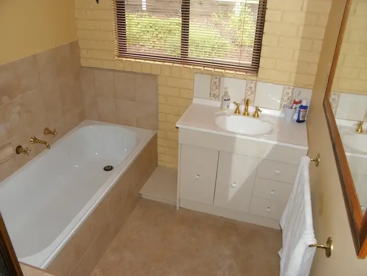 Seventh view of Homely house listing, 2 Houghs Lane, Bright VIC 3741
