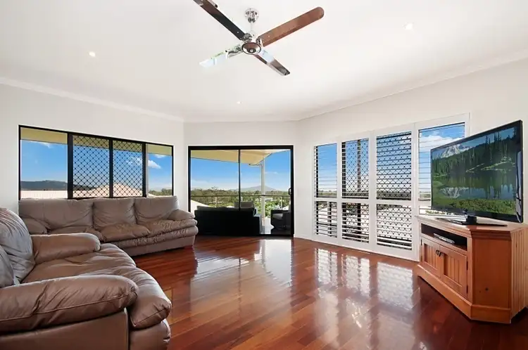 23 Outlook Crescent, Douglas QLD 4814