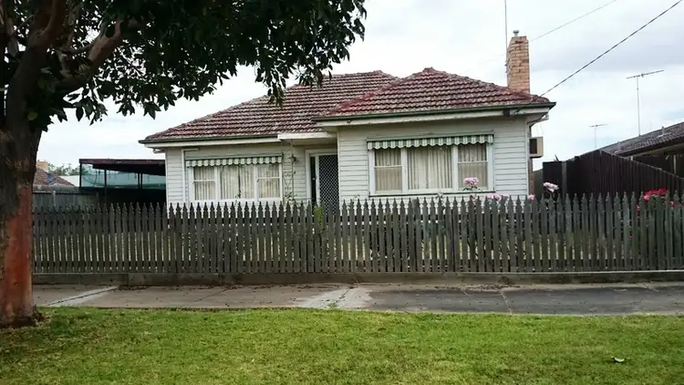 4 Mimosa Street, Newcomb VIC 3219