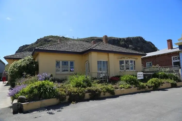 16 Church Street, Stanley TAS 7331