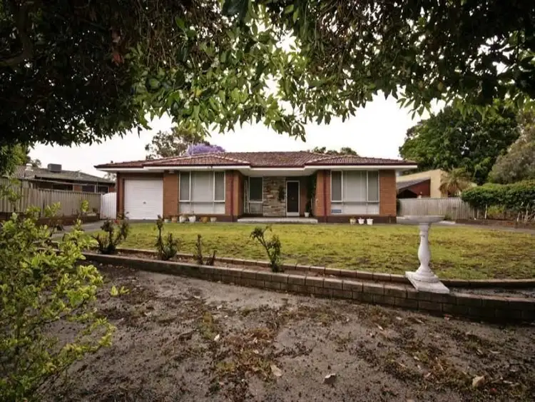 6 Thursley Way, Gosnells WA 6110