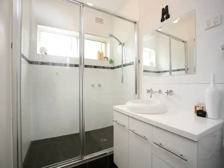 Second view of Homely unit listing, 3/194 Queen Street, Altona VIC 3018