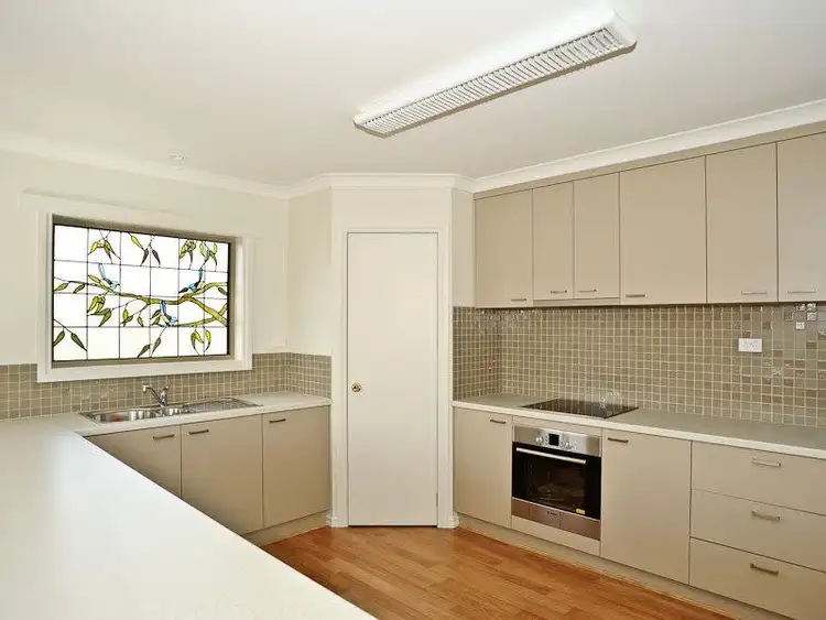 Second view of Homely house listing, 2/25 Cosgrove Drive, Richmond TAS 7025