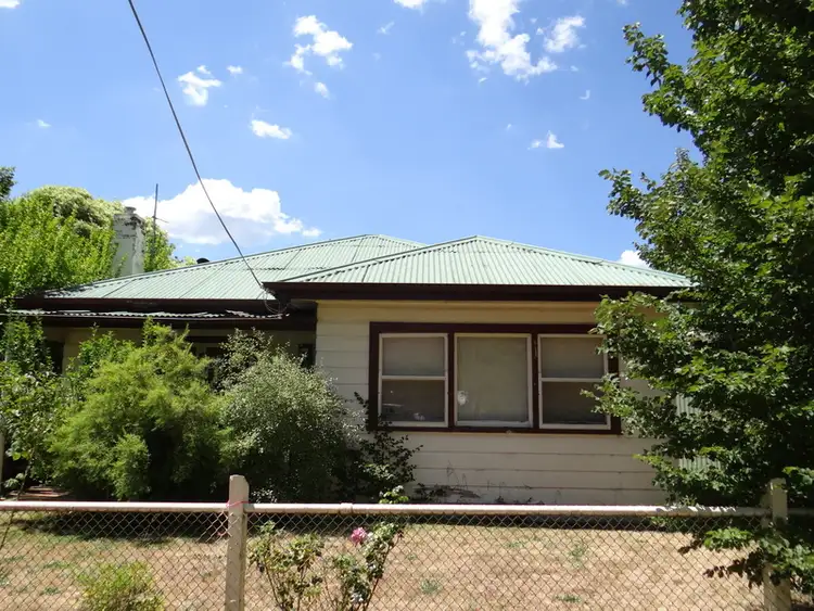 31 Delany Avenue, Bright VIC 3741