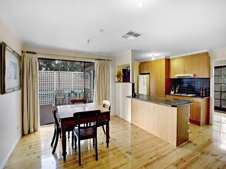 21 GIPPS ST, Kilmore VIC 3764