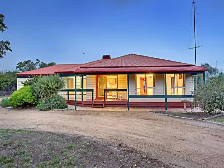 46 CASEY CRESCENT, Broadford VIC 3658