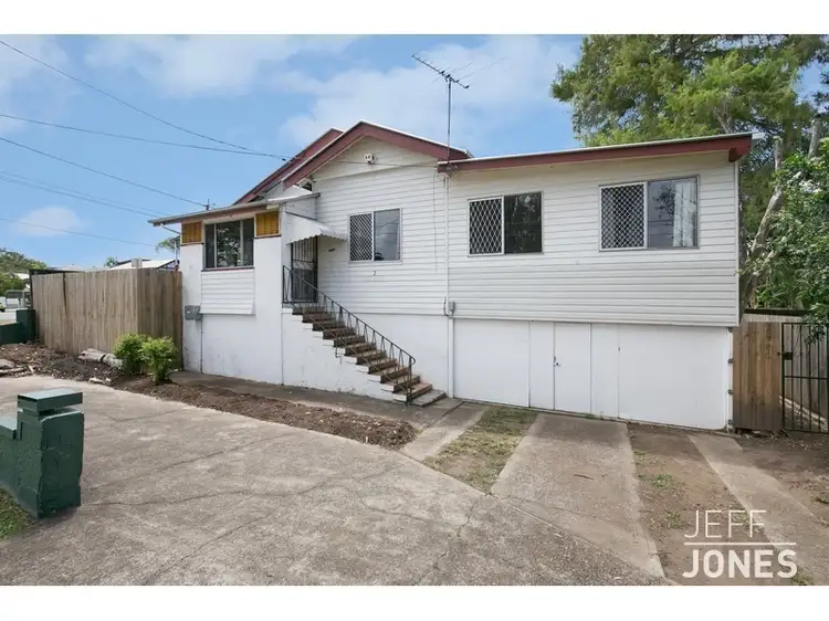 Main view of Homely house listing, 2 Pine Street, Greenslopes QLD 4120