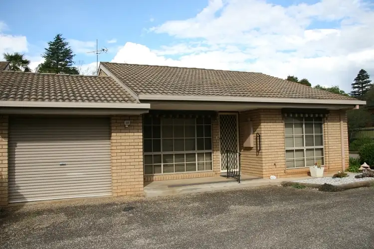 10/3 Church Street, Bright VIC 3741