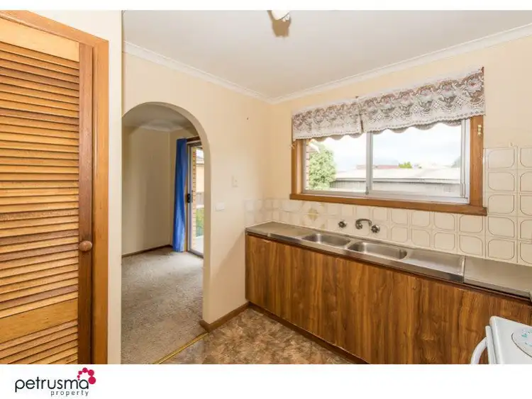 Sixth view of Homely villa listing, 2/437 Oceana Drive, Howrah TAS 7018