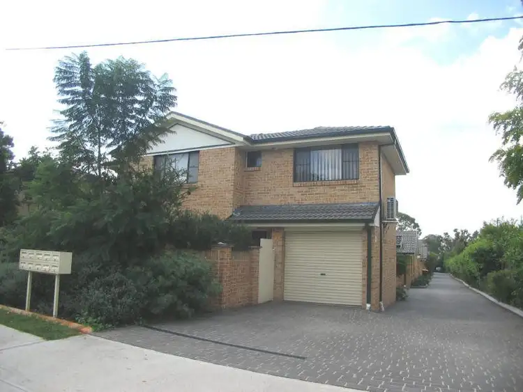 Main view of Homely villa listing, 4/165 Targo, Girraween NSW 2145