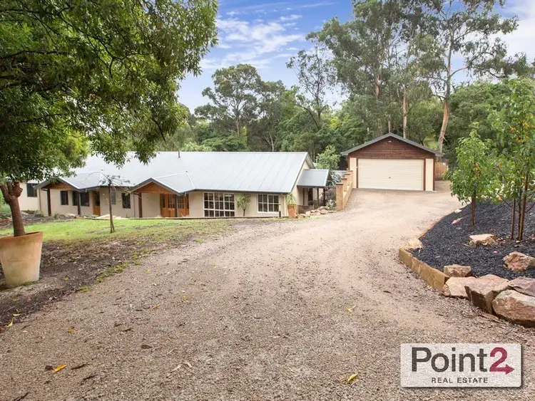 8 Sunset Crescent, Mount Eliza VIC 3930