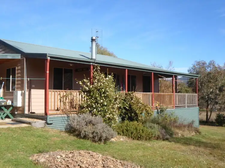 69 Feathertop Track, Harrietville VIC 3741