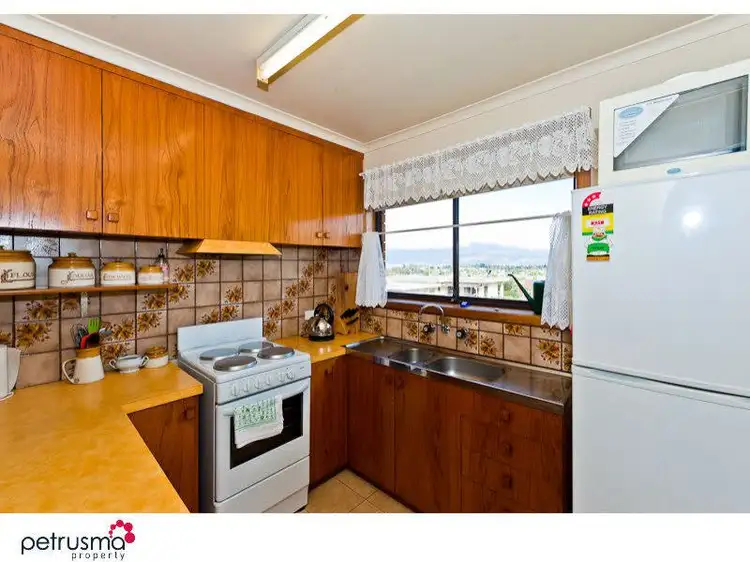 Fifth view of Homely villa listing, 2/70 Tilanbi Street, Howrah TAS 7018