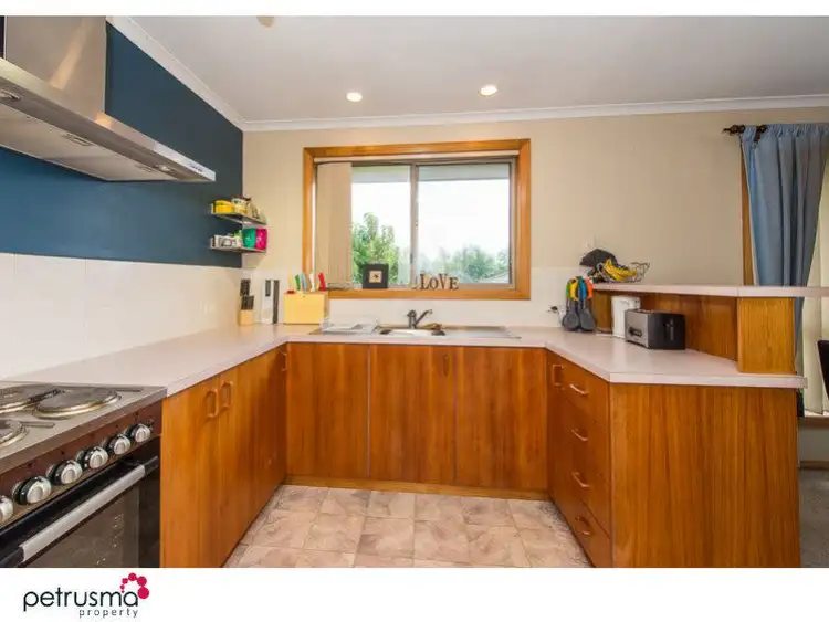 Fourth view of Homely villa listing, 2/22 Holland Court, Howrah TAS 7018