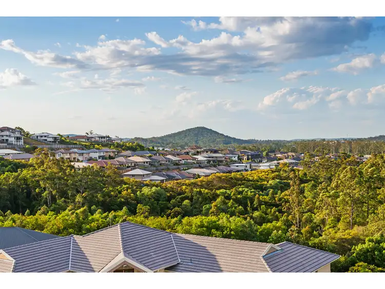 19 Diamantina Circuit, Pacific Pines QLD 4211