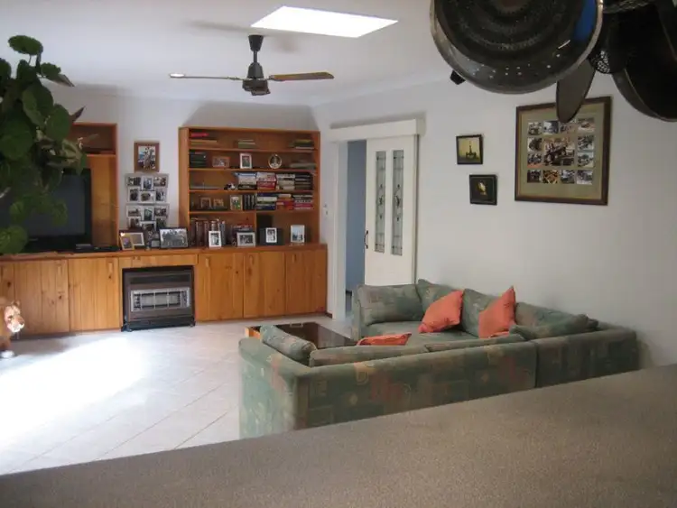 Fifth view of Homely house listing, 2 Silver Place, Carine WA 6020