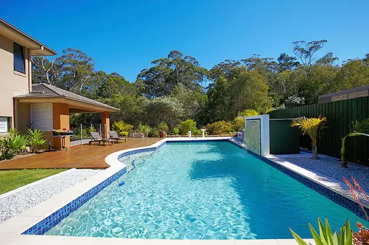 19 Attenuatta Place, Noosaville QLD 4566
