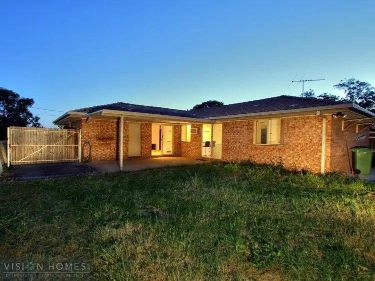 Second view of Homely house listing, 11 Seymore ct, Boronia Heights QLD 4124