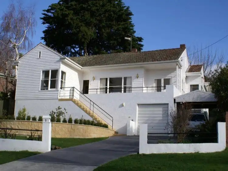 1 Dallas Avenue, Taroona TAS 7053