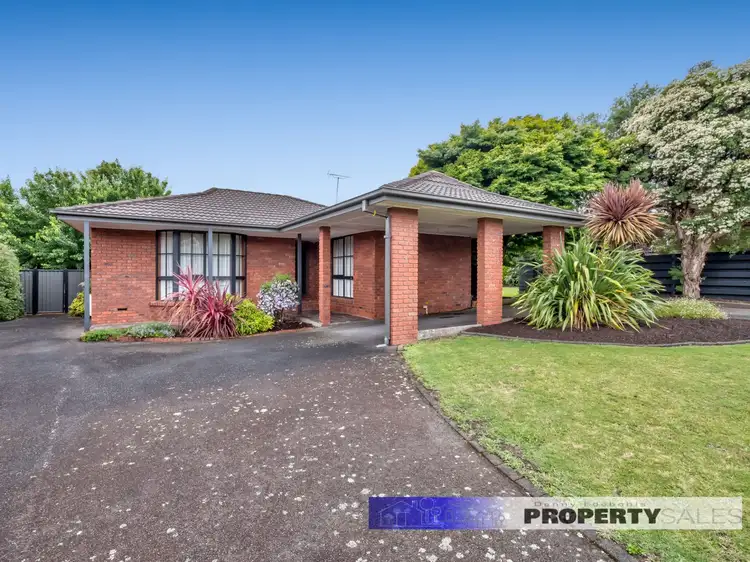 5 Phelps Court, Newborough VIC 3825