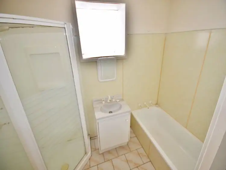 Fifth view of Homely house listing, 34 Wadalba Avenue, Lake Haven NSW 2263