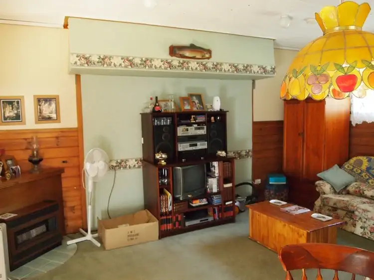 Second view of Homely house listing, 7081 Great Alpine Road, Porepunkah VIC 3740