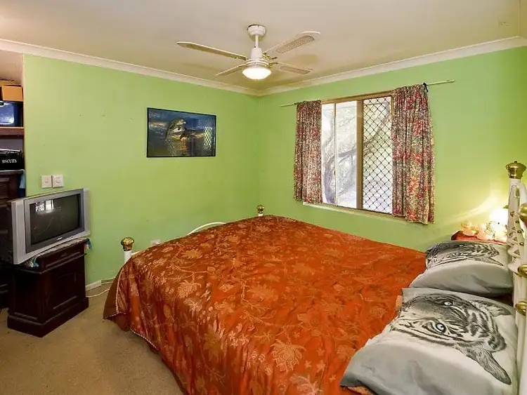 Sixth view of Homely house listing, 6 Ballard Place, Maddington WA 6109