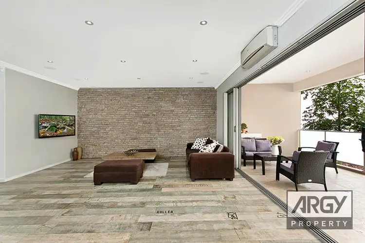 Main view of Homely unit listing, 4/46-48 Beach Street, Kogarah NSW 2217