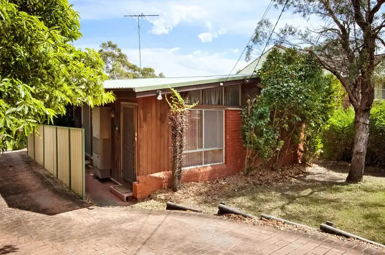 15 Dorset Road, Heathcote NSW 2233
