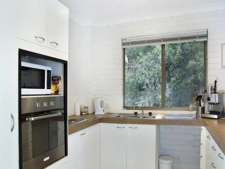 Fifth view of Homely unit listing, 3/2 Duroon Court, Ocean Shores NSW 2483