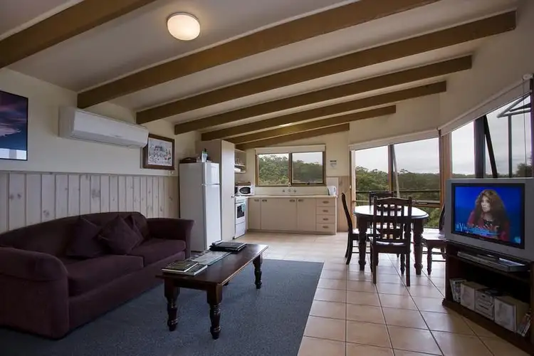 7/5 Cora Lynn  Court, Lorne VIC 3232