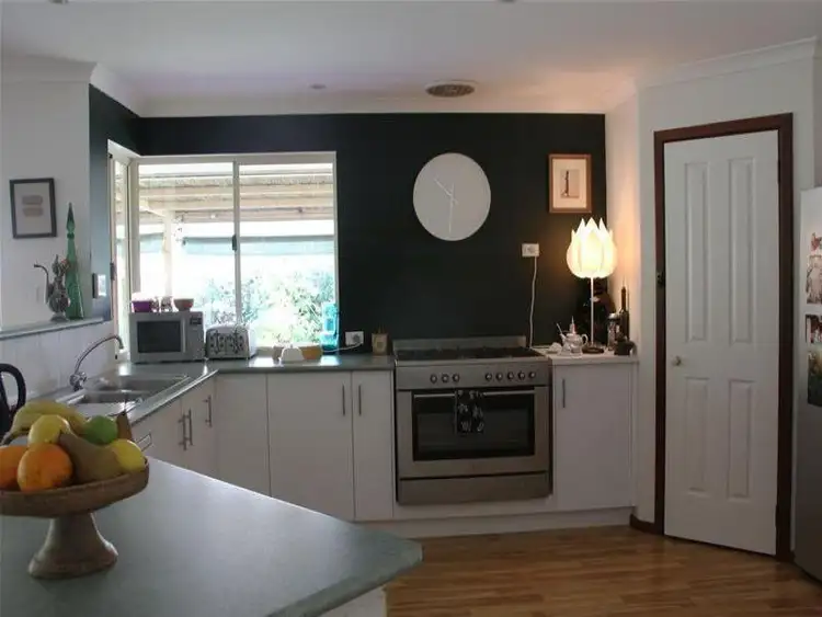 Fifth view of Homely house listing, 5 Pipit Court, Broadwater WA 6280