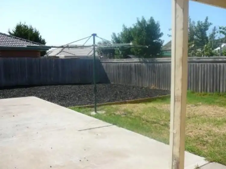 Fifth view of Homely house listing, 2 Finnbarr Way, Seabrook VIC 3028