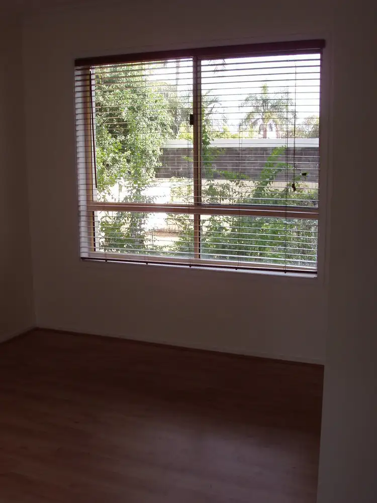 Seventh view of Homely unit listing, 3/32-36 Ocean Street, Mermaid Beach QLD 4218