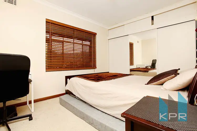 4/29 Heard Way, Glendalough WA 6016