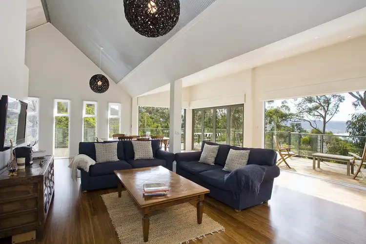 17 Lorne Avenue, Lorne VIC 3232