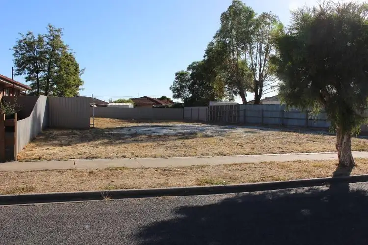 12 McMillan Court, Horsham VIC 3400