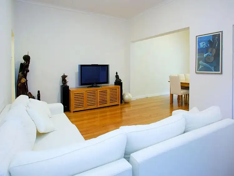 Third view of Homely apartment listing, 12/2 Waratah Street, Elizabeth Bay NSW 2011